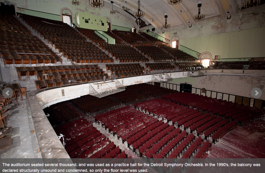 L'auditorium du Cass Tech après sa fermeture